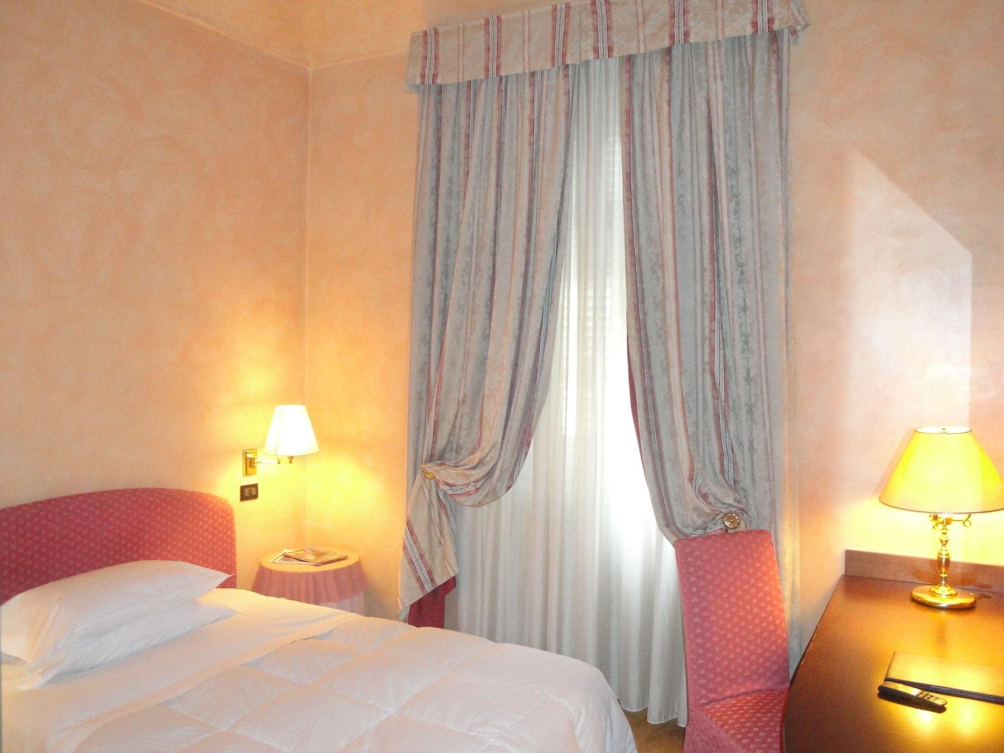 Hotel Due Mondi Turim Exterior foto